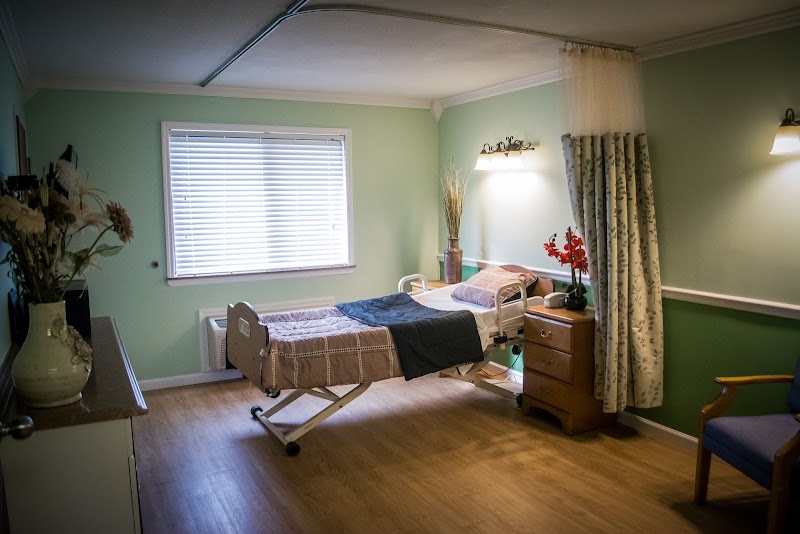 EMBASSY OF WOODVIEW nursing home in COLUMBUS, OH - Photo 4 of 5