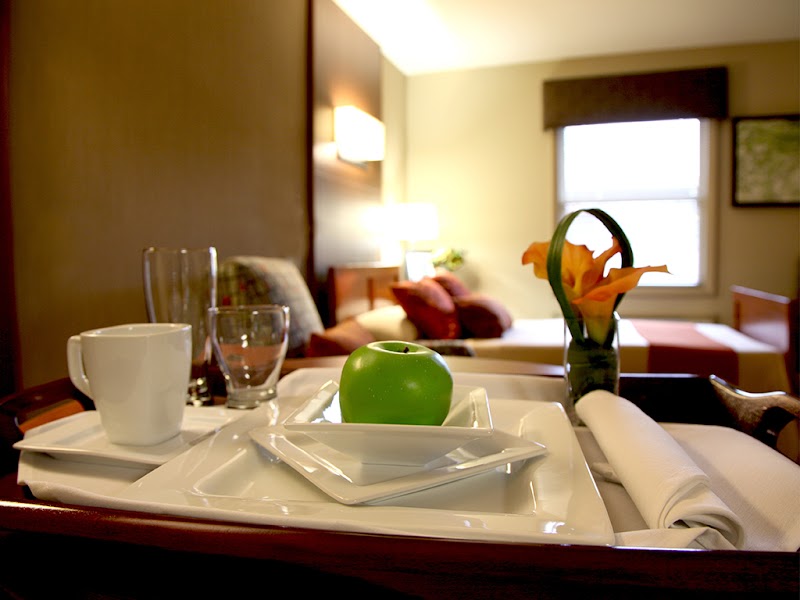 PEBBLE CREEK HEALTHCARE CENTER nursing home in AKRON, OH - Photo 5 of 9