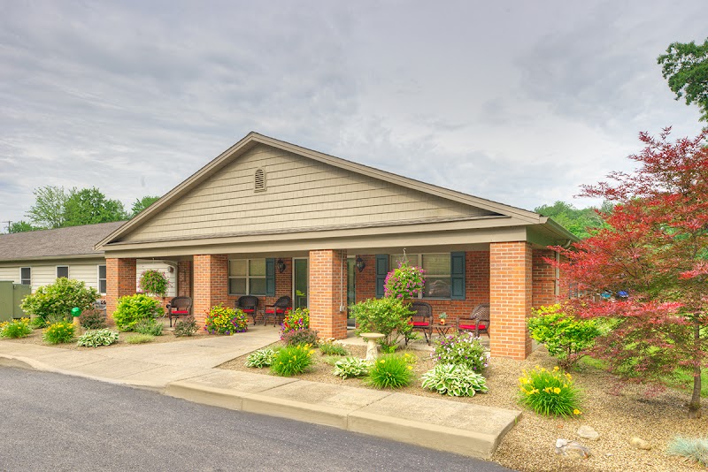 AUSTINTOWN HEALTHCARE CENTER nursing home in YOUNGSTOWN, OH - Photo 2 of 10