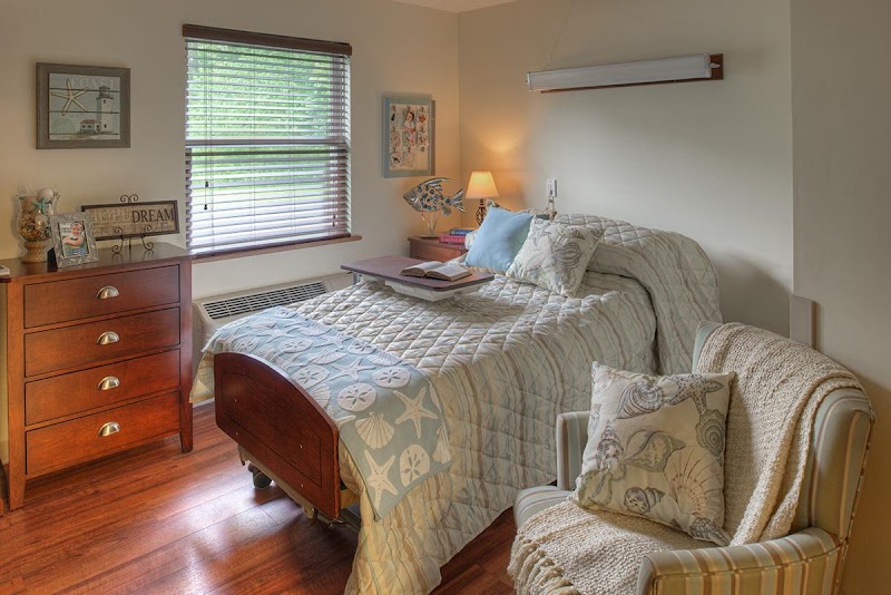 AUSTINTOWN HEALTHCARE CENTER nursing home in YOUNGSTOWN, OH - Photo 3 of 10