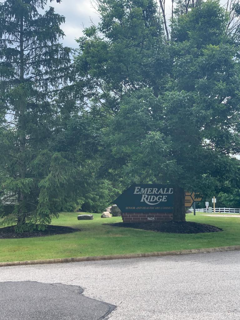 SOLON POINTE AT EMERALD RIDGE nursing home in SOLON, OH - Photo 3 of 5