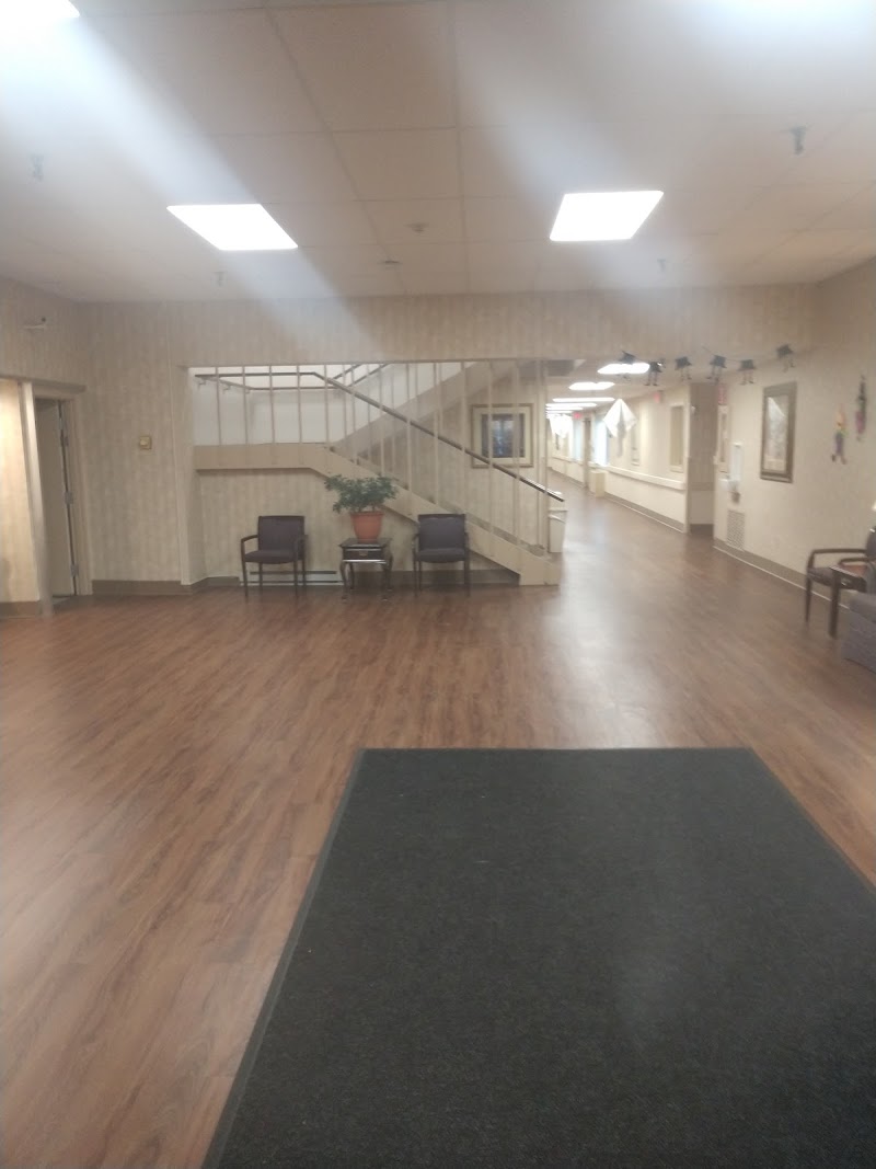 WOODS EDGE REHAB AND NURSING nursing home in CINCINNATI, OH - Photo 4 of 5