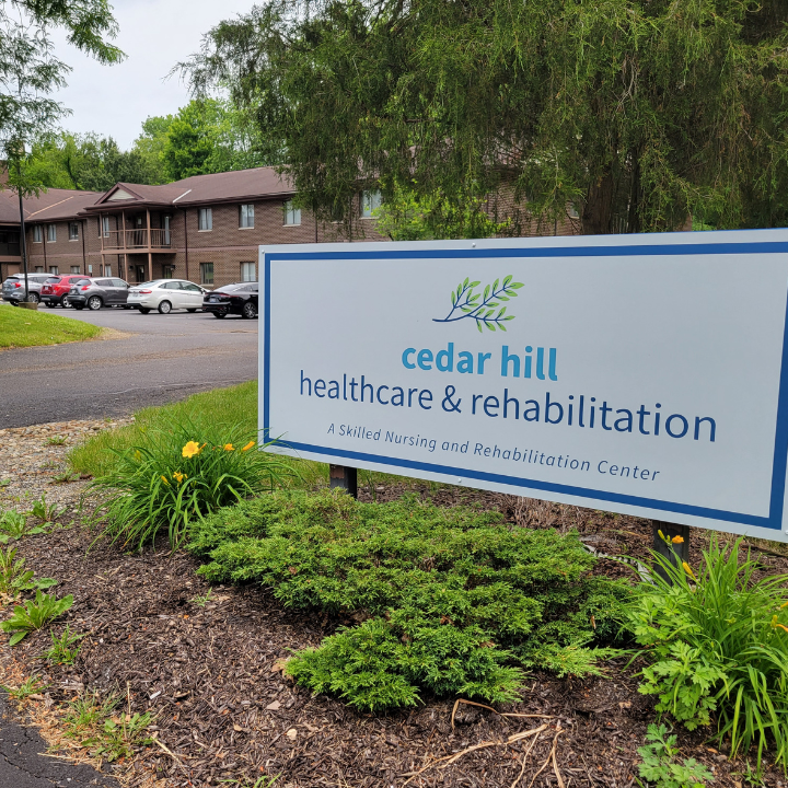 CONTINUING HEALTHCARE AT CEDAR HILL nursing home in ZANESVILLE, OH - Photo 2 of 5