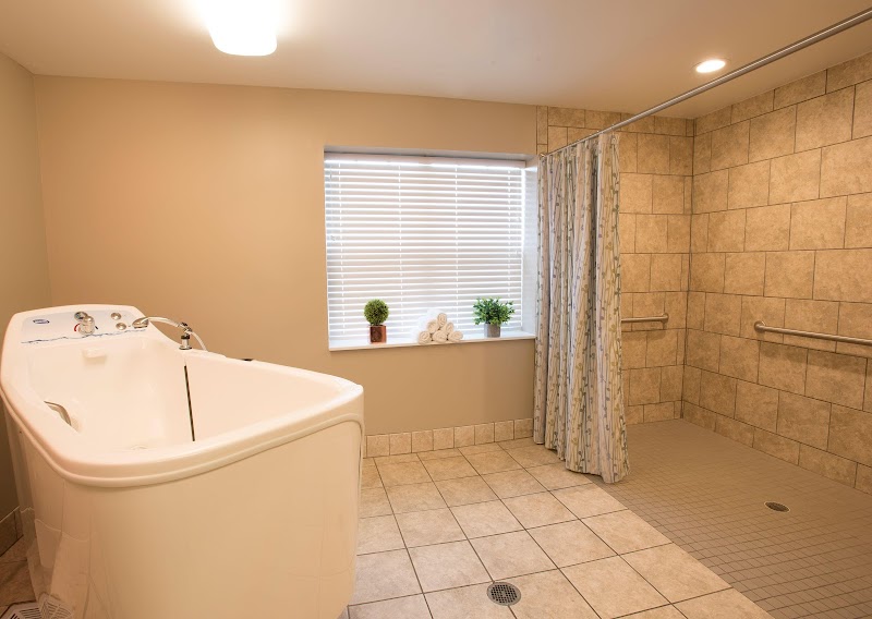 SEVEN HILLS HEALTH & REHAB CENTER nursing home in SEVEN HILLS, OH - Photo 5 of 5