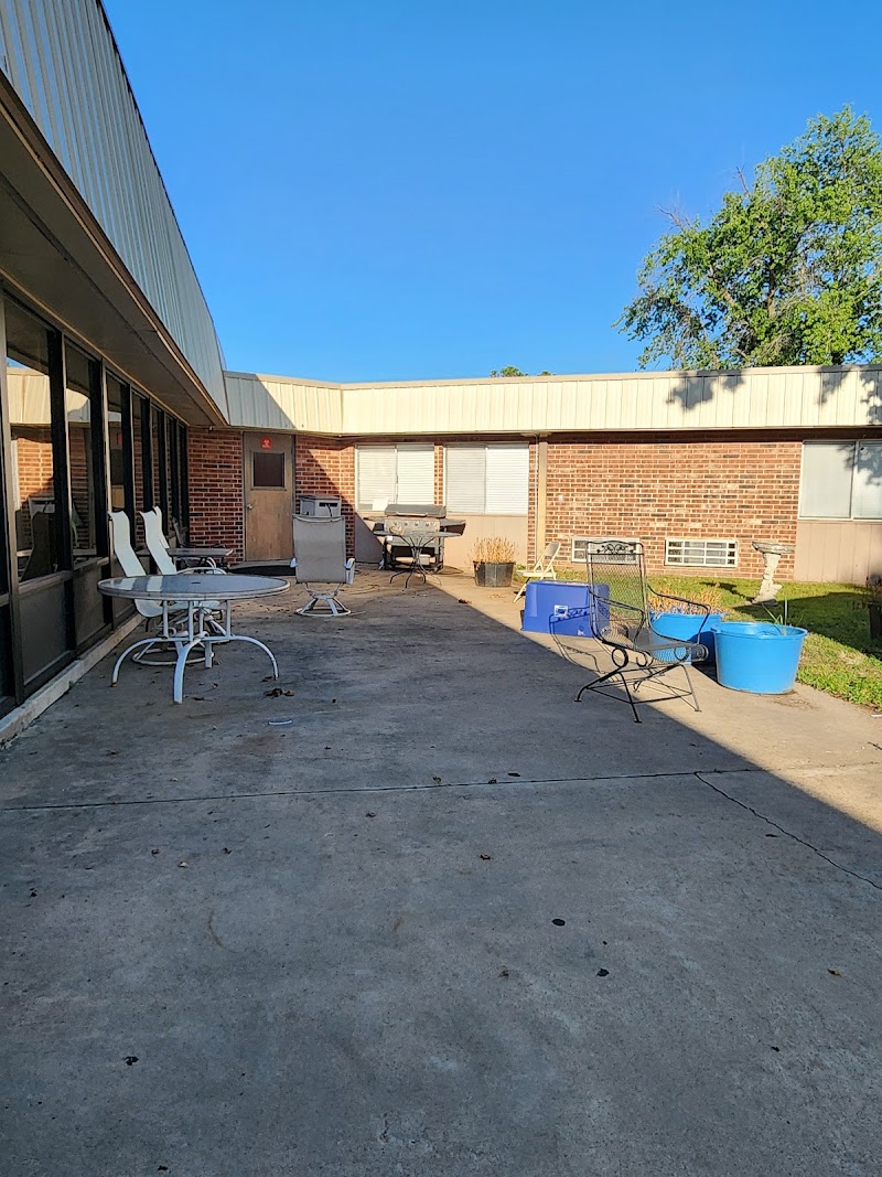 GRAND LAKE VILLA nursing home in GROVE, OK - Photo 2 of 10