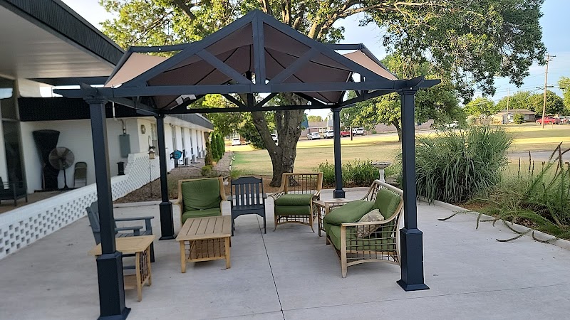 SUNSET ESTATES OF PURCELL nursing home in PURCELL, OK - Photo 3 of 9
