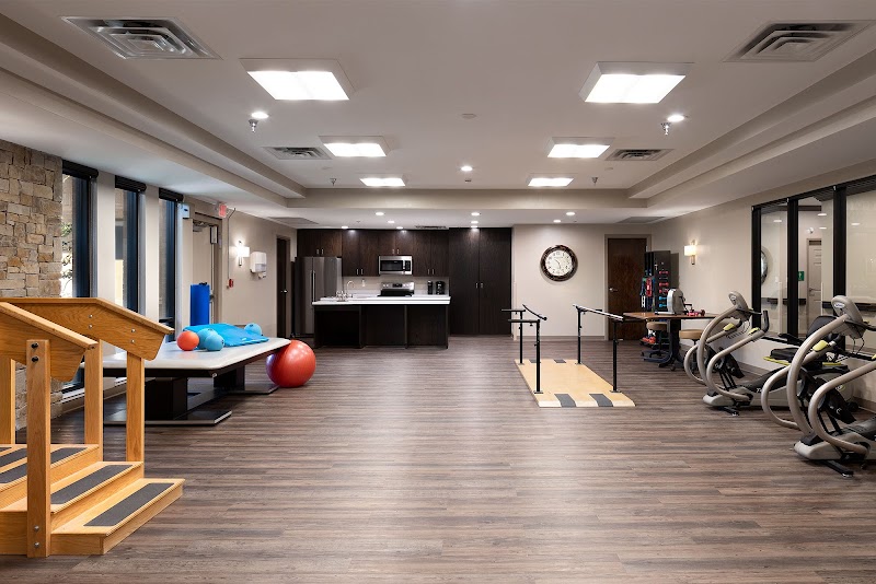 BRADFORD VILLAGE HEALTHCARE CENTER nursing home in EDMOND, OK - Photo 3 of 9