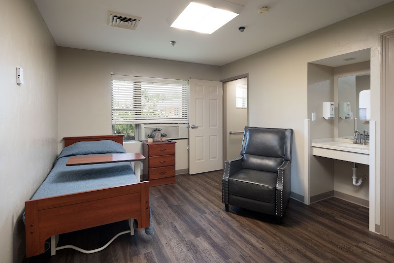 BRADFORD VILLAGE HEALTHCARE CENTER nursing home in EDMOND, OK - Photo 5 of 9