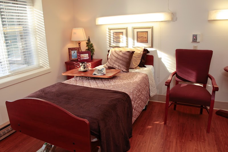 HOOD RIVER POST ACUTE nursing home in HOOD RIVER, OR - Photo 4 of 5