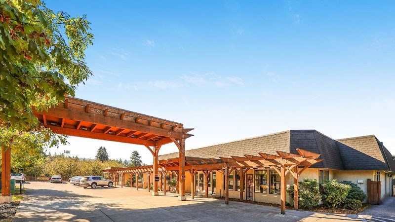 CASCADE TERRACE POST ACUTE nursing home in PORTLAND, OR - Photo 2 of 5