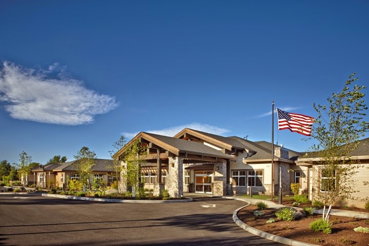 BEND TRANSITIONAL CARE nursing home in BEND, OR - Photo 2 of 9