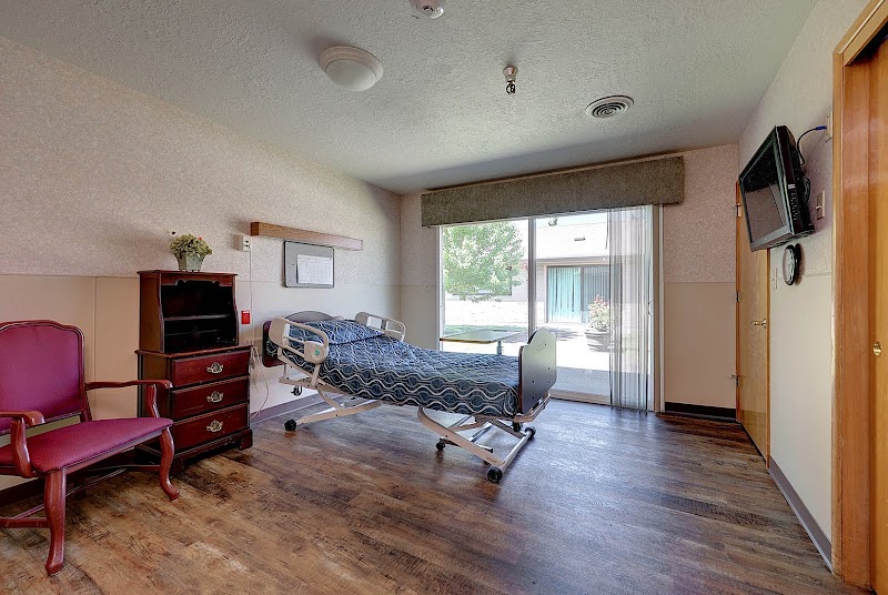 GATEWAY CARE AND RETIREMENT nursing home in PORTLAND, OR - Photo 5 of 5