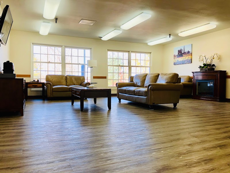 TIGARD REHABILITATION AND CARE nursing home in TIGARD, OR - Photo 2 of 5