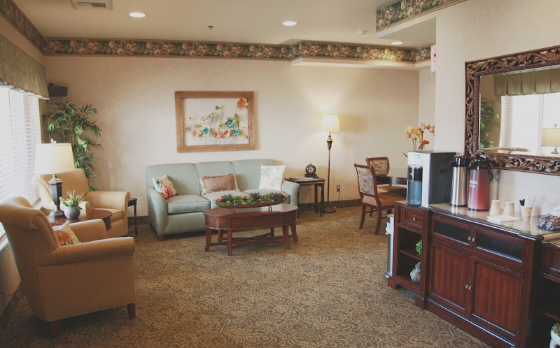 ROSE LINN CARE CENTER nursing home in WEST LINN, OR - Photo 3 of 10