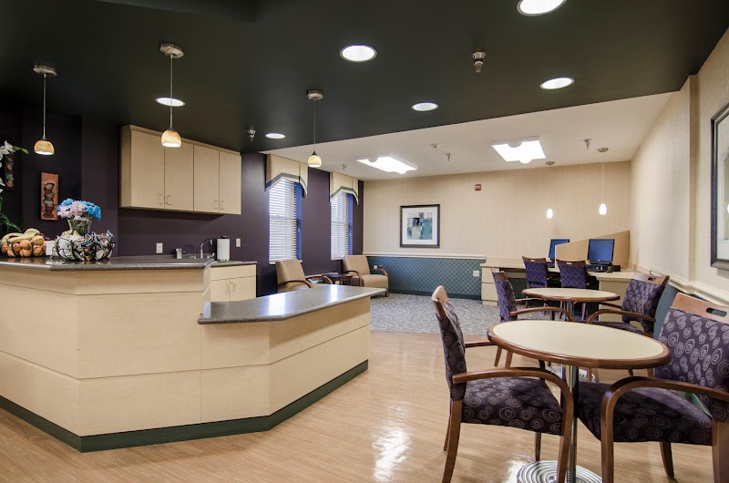 KINGSTON COURT SKILLED NURSING AND REHABILITATION nursing home in YORK, PA - Photo 4 of 5