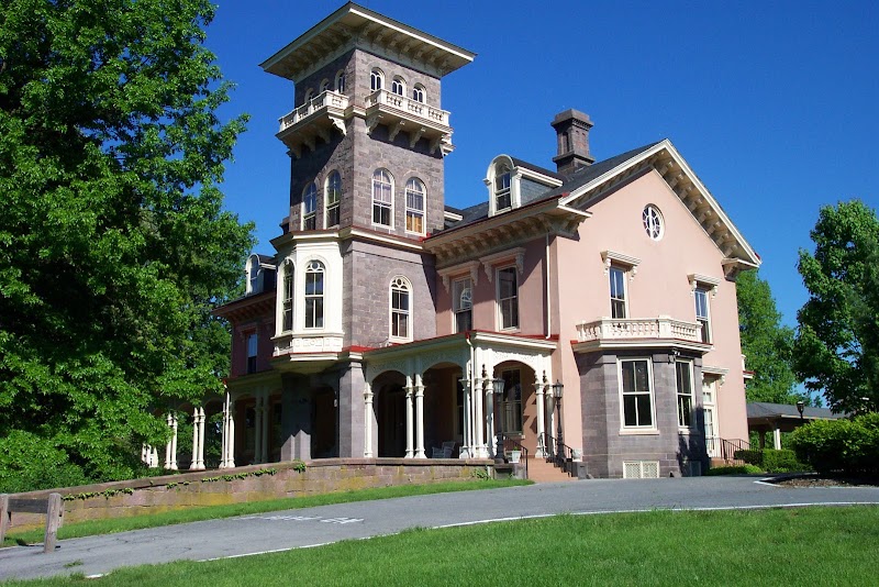 CORNWALL MANOR nursing home in CORNWALL, PA - Photo 4 of 10