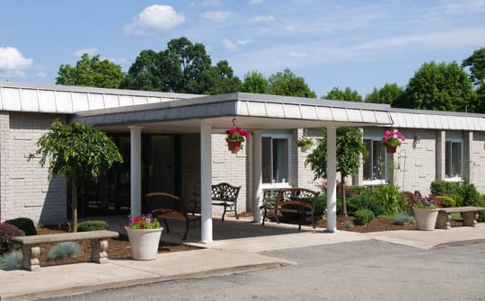 HILLCREST REHABILITATION & HEALTHCARE CENTER nursing home in LOWER BURRELL, PA - Photo 2 of 5
