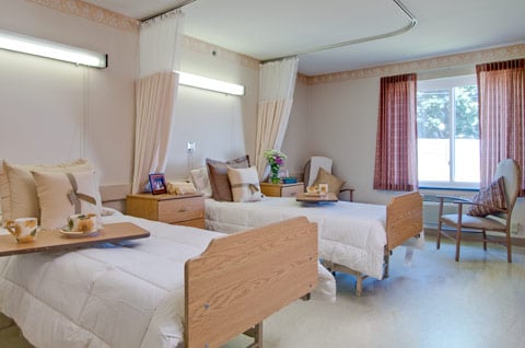 HILLCREST REHABILITATION & HEALTHCARE CENTER nursing home in LOWER BURRELL, PA - Photo 3 of 5