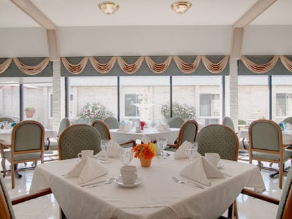 HILLCREST REHABILITATION & HEALTHCARE CENTER nursing home in LOWER BURRELL, PA - Photo 4 of 5