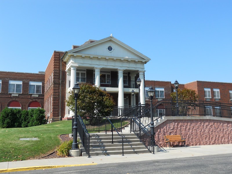 PLEASANT RIDGE MANOR EAST/WEST nursing home in GIRARD, PA - Photo 2 of 5
