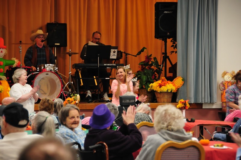PLEASANT RIDGE MANOR EAST/WEST nursing home in GIRARD, PA - Photo 3 of 5