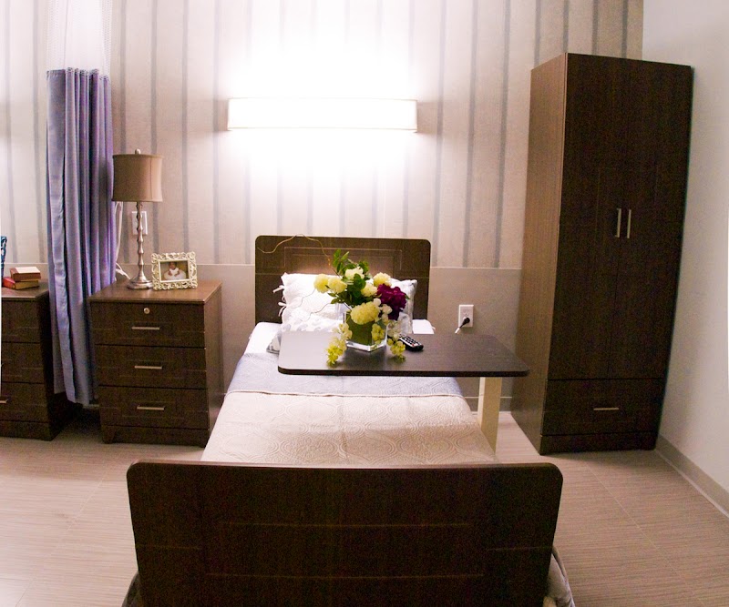 MAJESTIC OAKS REHABILITATION AND NURSING CENTER nursing home in WARMINSTER, PA - Photo 5 of 5