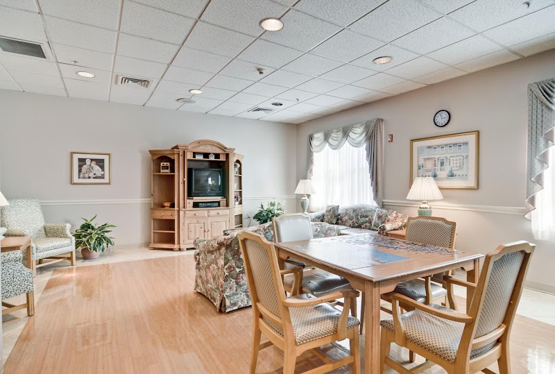EMERALD NURSING AND REHABILITATION nursing home in ELIZABETHTOWN, PA - Photo 4 of 5