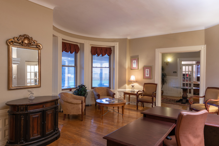 LANGHORNE GARDENS HEALTH & REHABILITATION CENTER nursing home in LANGHORNE, PA - Photo 5 of 10