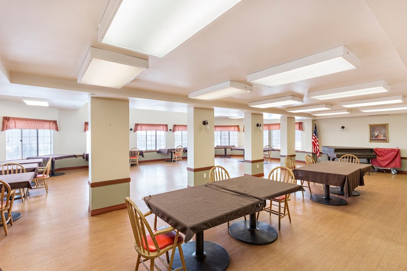 KADIMA REHABILITATION & NURSING AT WASHINGTON nursing home in WASHINGTON, PA - Photo 3 of 5