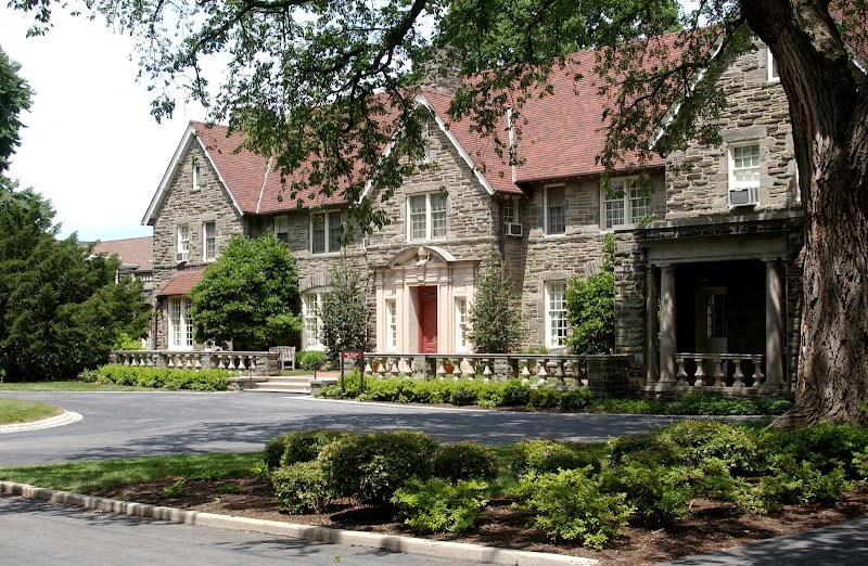 WAVERLY HEIGHTS nursing home in GLADWYNE, PA - Photo 2 of 10