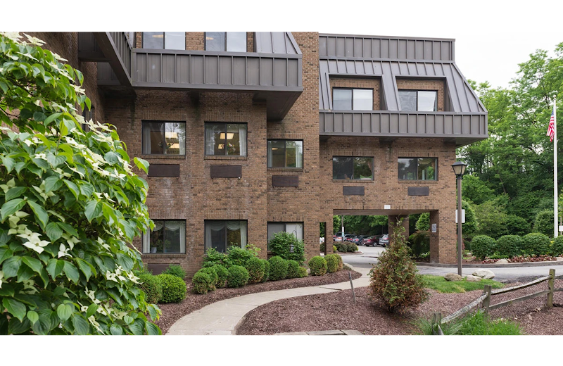 SOUTH HILLS POST ACUTE nursing home in BETHEL PARK, PA - Photo 2 of 5