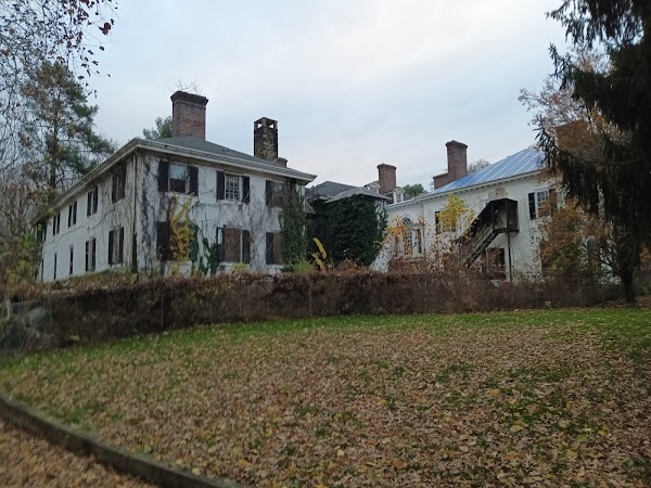LITTLE FLOWER MANOR nursing home in DARBY, PA - Photo 1 of 10