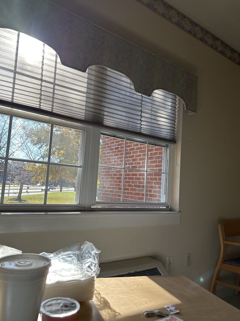 THE PINES AT PHILADELPHIA REHAB AND HEALTHCARE CTR nursing home in PHILADELPHIA, PA - Photo 5 of 10