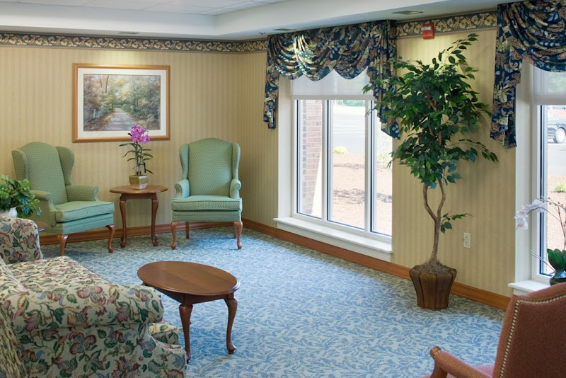 Kent Regency Center nursing home in Warwick, RI - Photo 3 of 10