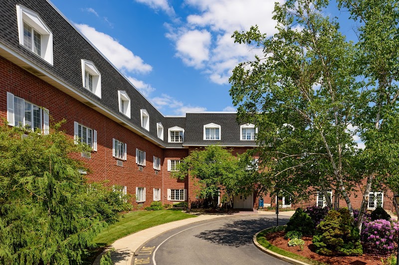 Cherry Hill Manor nursing home in Johnston, RI - Photo 2 of 10