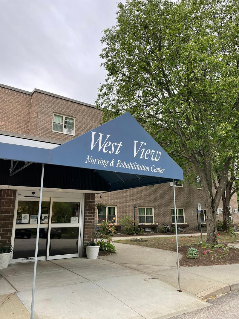West View Nursing & Rehabilitation Center nursing home in West Warwick, RI - Photo 5 of 5