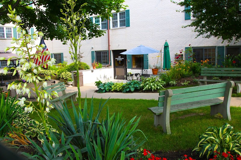 Elmwood Nursing and Rehabilitation Center nursing home in Providence, RI - Photo 2 of 10
