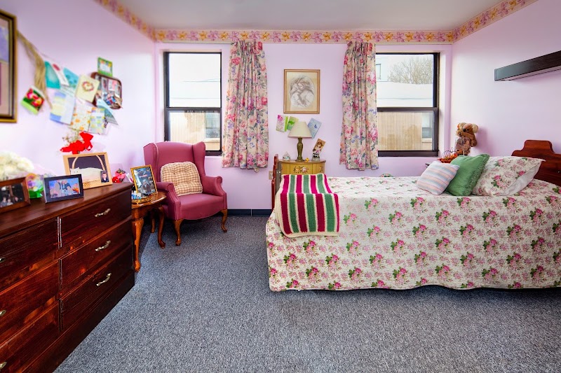 Holiday Retirement Home Inc nursing home in Manville, RI - Photo 3 of 10
