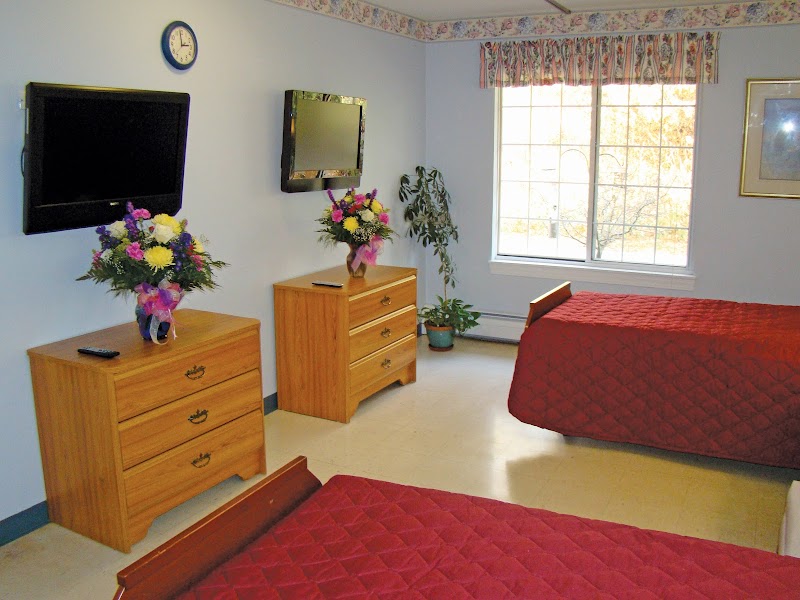 Apple Rehab Clipper nursing home in Westerly, RI - Photo 3 of 5