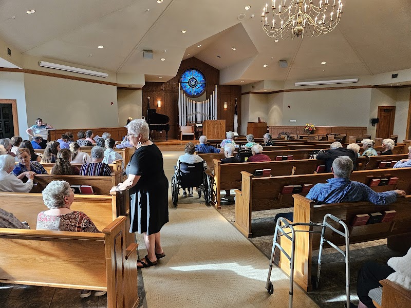 Martha Franks Baptist Retirement Center nursing home in Laurens, SC - Photo 4 of 5