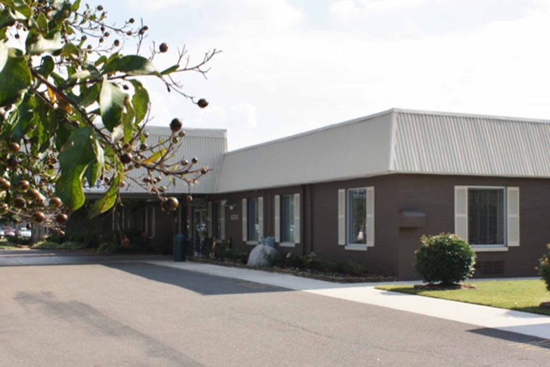 QUINCE NURSING AND REHABILITATION CENTER, LLC nursing home in MEMPHIS, TN - Photo 5 of 5