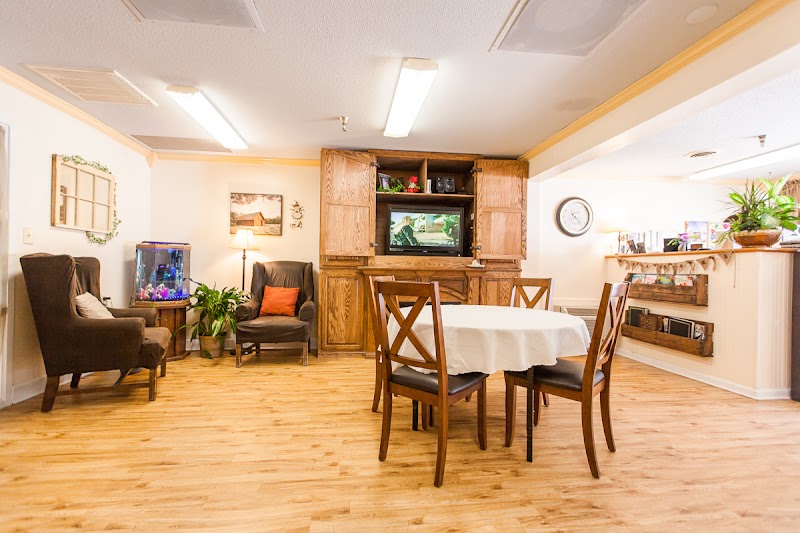MOUNTAIN CITY CARE & REHABILITATION CENTER nursing home in MOUNTAIN CITY, TN - Photo 2 of 10