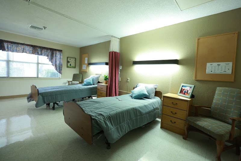 PINE MEADOWS HEALTH CARE nursing home in BOLIVAR, TN - Photo 5 of 10