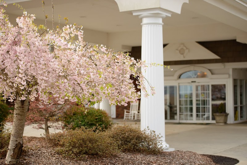 LIFE CARE CENTER OF CLEVELAND nursing home in CLEVELAND, TN - Photo 4 of 10