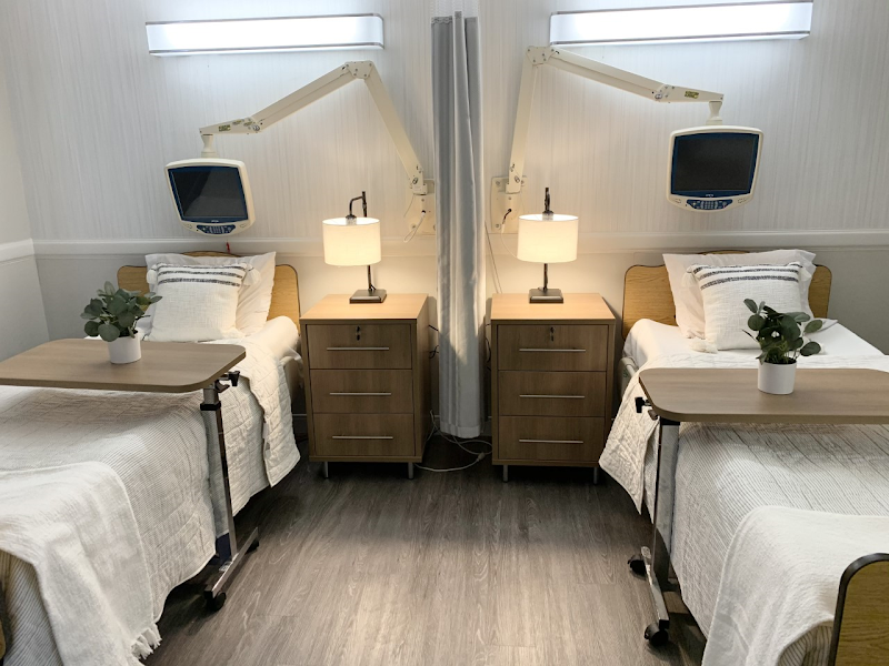 CREEKVIEW HEALTH AND REHABILITATION nursing home in KNOXVILLE, TN - Photo 3 of 5