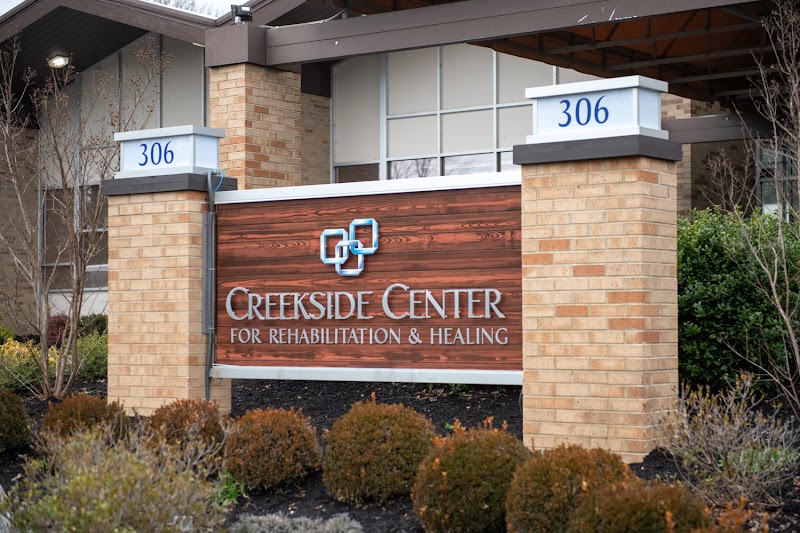CREEKSIDE CENTER FOR REHABILITATION AND HEALING nursing home in MADISON, TN - Photo 2 of 10