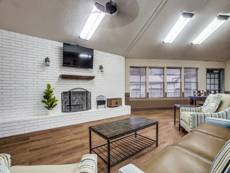 Ennis Care Center nursing home in Ennis, TX - Photo 4 of 5