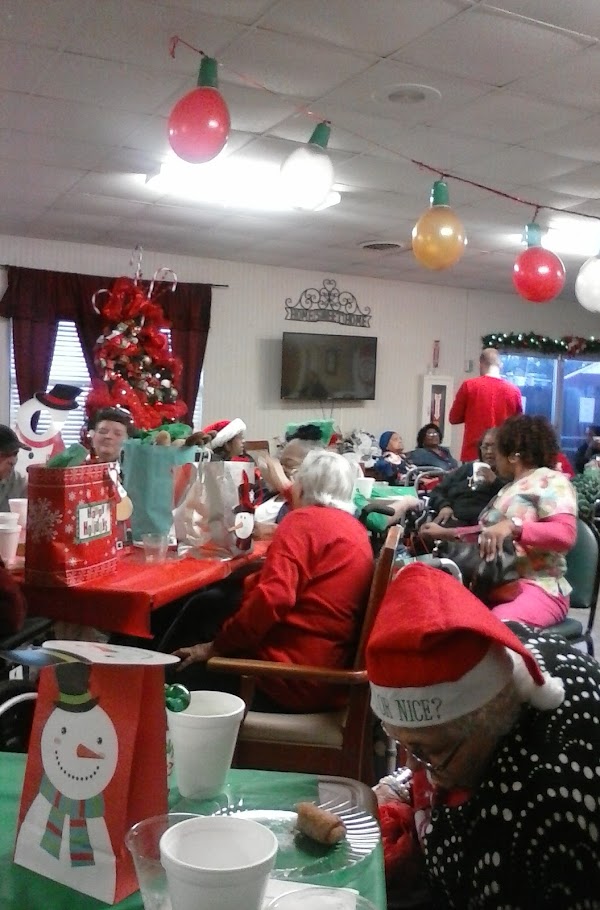 MARSHALL MANOR NURSING & REHABILITATION CENTER nursing home in MARSHALL, TX - Photo 1 of 5