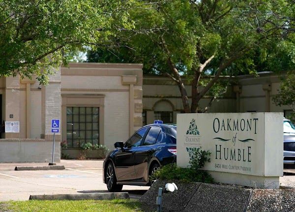 Oakmont Healthcare and Rehabilitation of Humble nursing home in Humble, TX - Photo 1 of 5