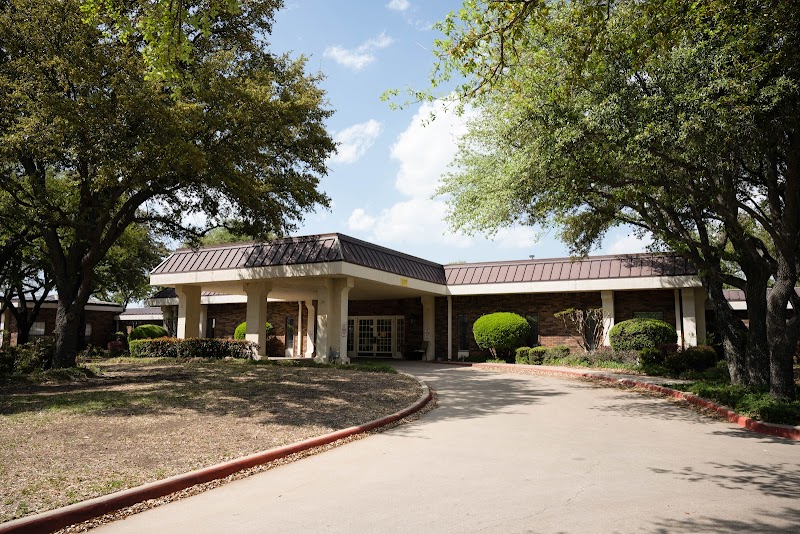 PARK BEND REHABILITATION AND HEALTHCARE CENTER nursing home in BURLESON, TX - Photo 3 of 5